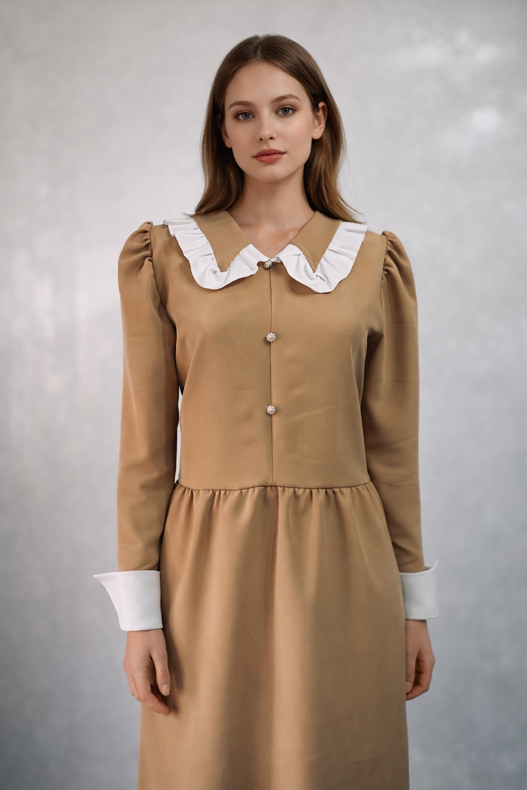 Rochie elegantă cu guleraș