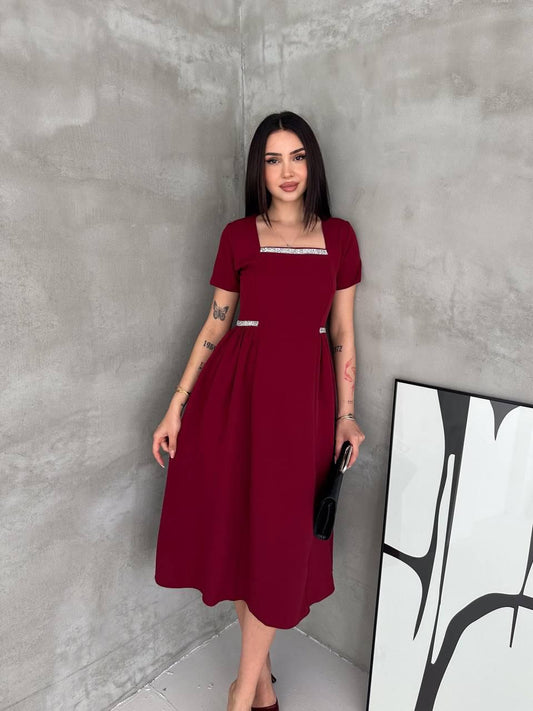 Rochița elegantă -bordo