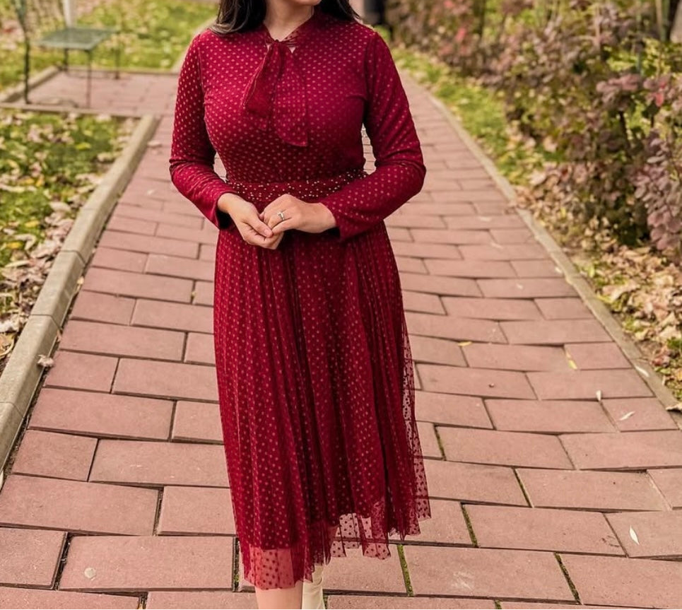 Rochie din tull vișinie